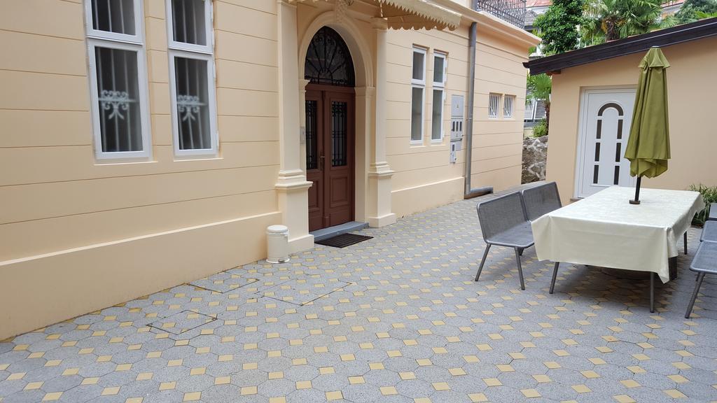 Apartments Villa Atta Opatija Exterior photo