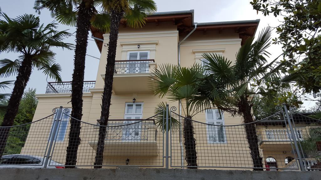 Apartments Villa Atta Opatija Exterior photo